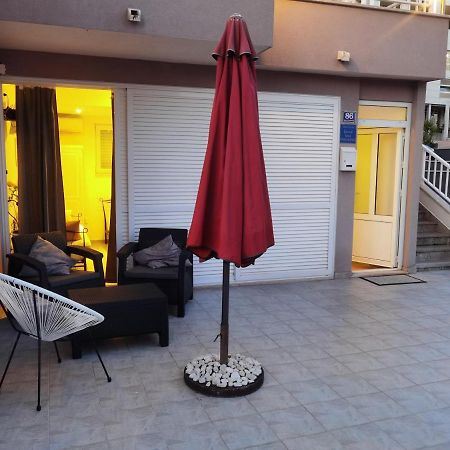 Nessa & Meli Apartment Makarska Exterior photo