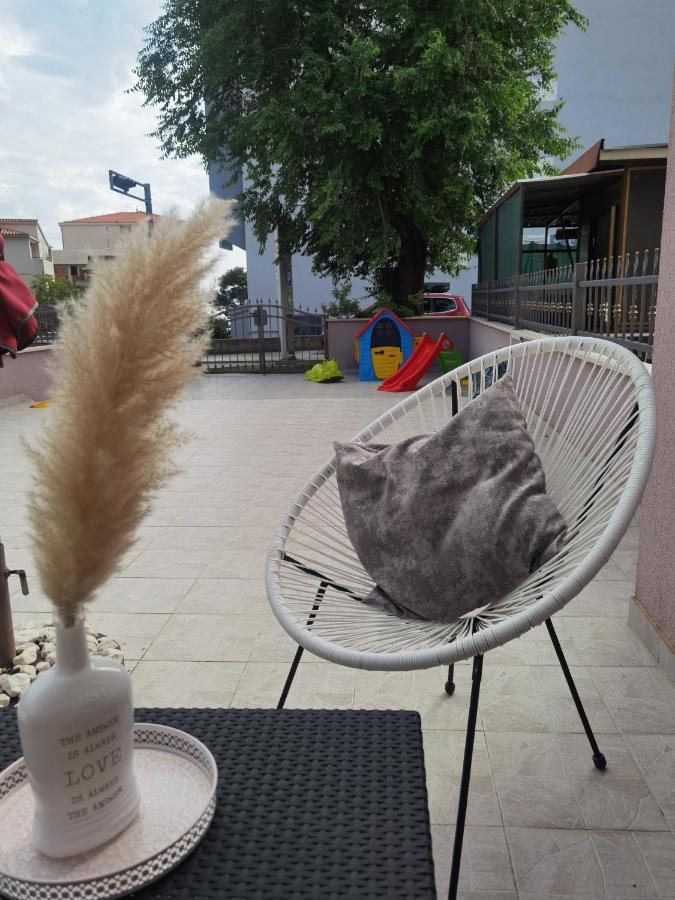 Nessa & Meli Apartment Makarska Exterior photo