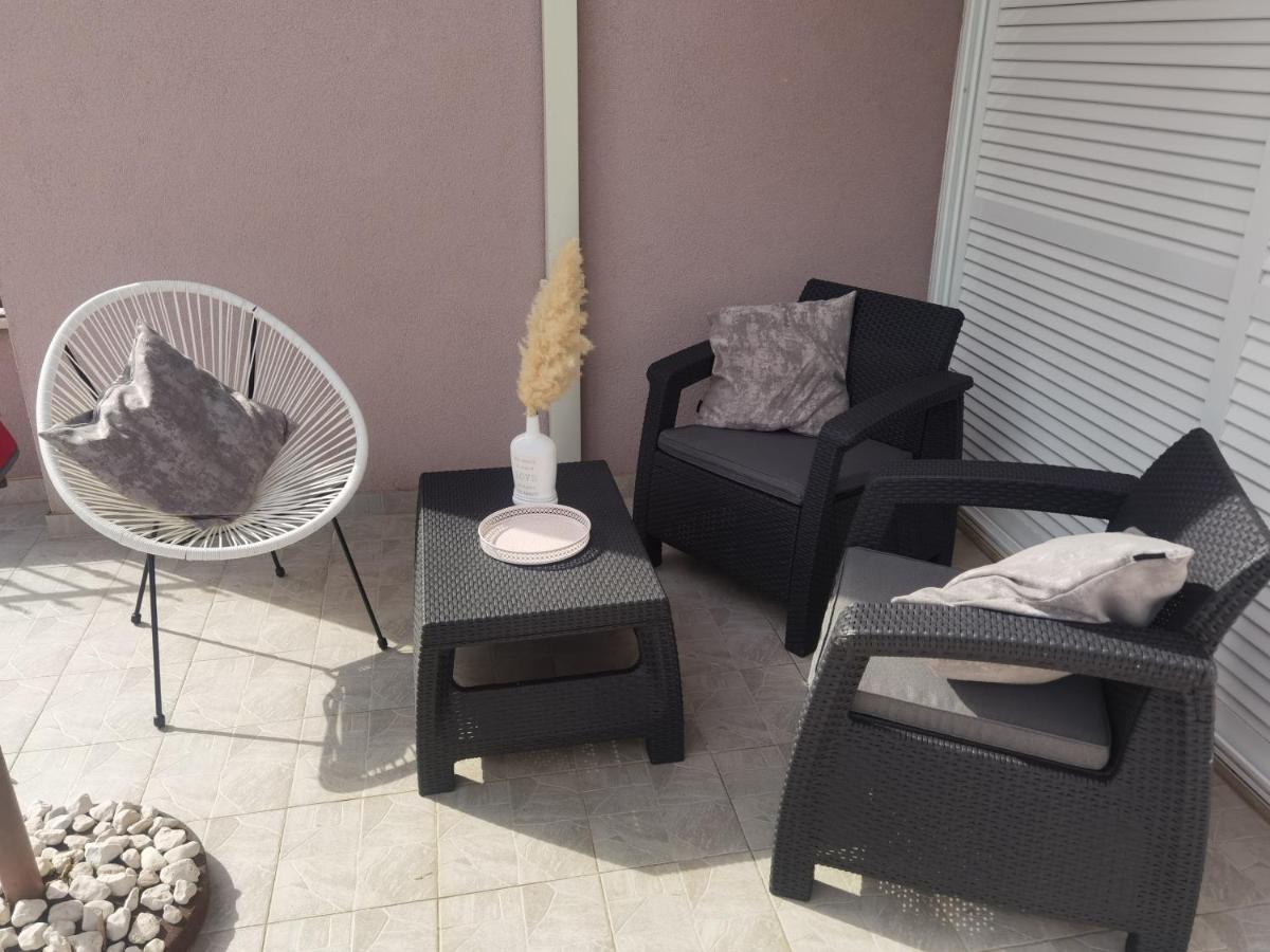 Nessa & Meli Apartment Makarska Exterior photo
